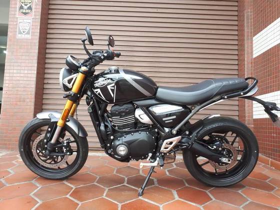 TRIUMPH SPEED 400 TRIUMPH SPEED 400